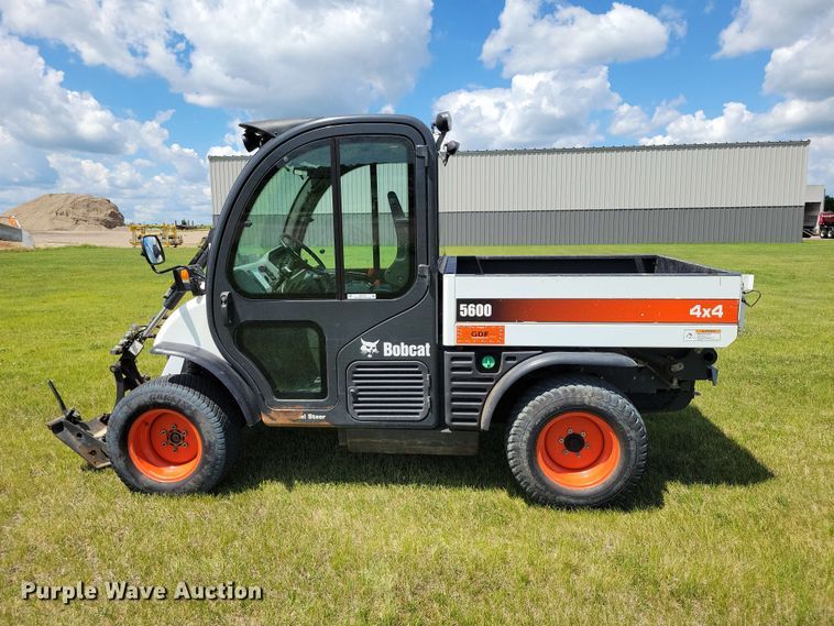 image for item DZ7343 2017 Bobcat  5600 utility vehicle