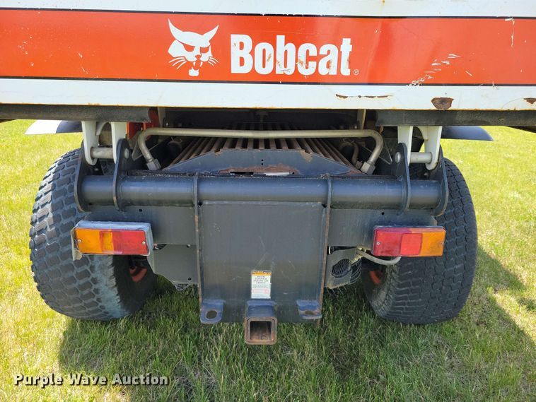 image for item DZ7343 2017 Bobcat  5600 utility vehicle