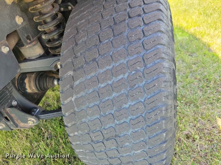 image for item DZ7343 2017 Bobcat  5600 utility vehicle