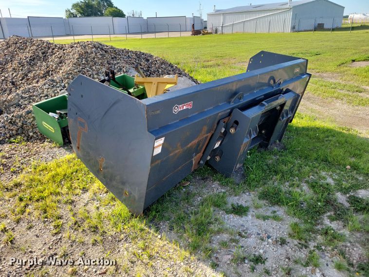 image for item DZ7344 Virnig skid steer snow pusher