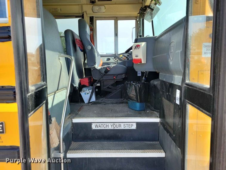 image for item DZ7345 2016 IC PB10500 school bus