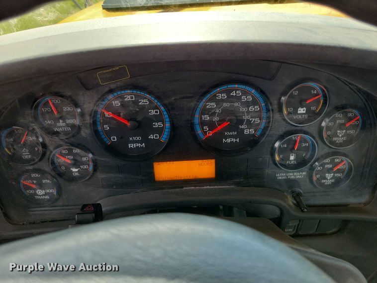 image for item DZ7345 2016 IC PB10500 school bus