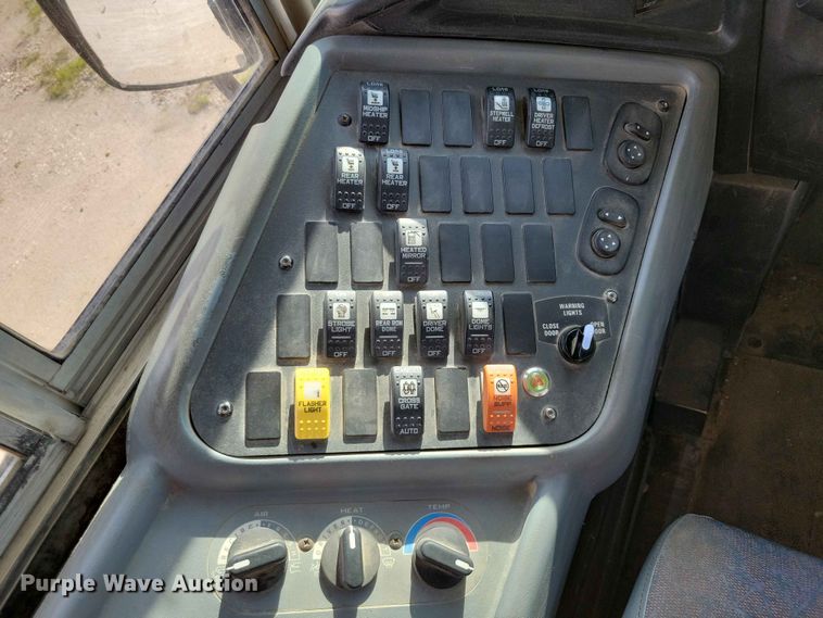 image for item DZ7345 2016 IC PB10500 school bus