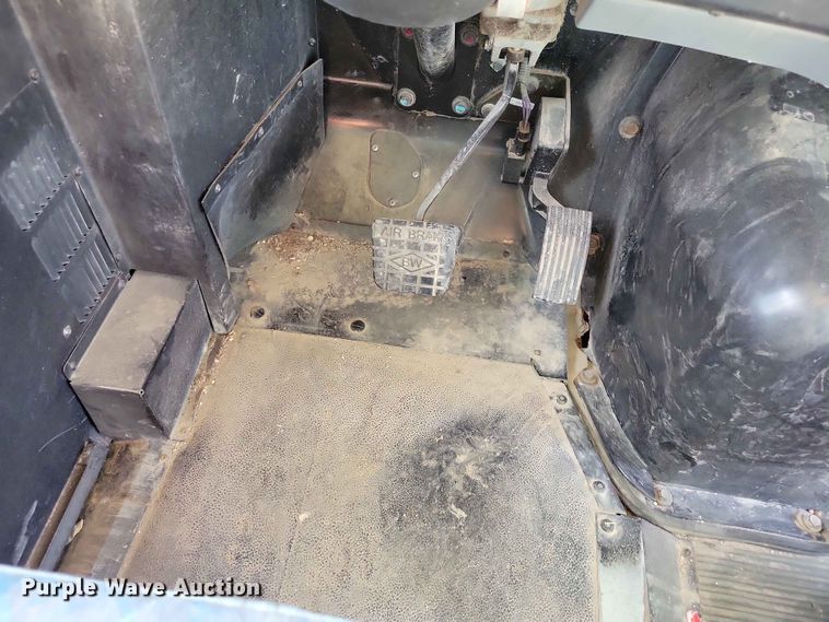 image for item DZ7345 2016 IC PB10500 school bus