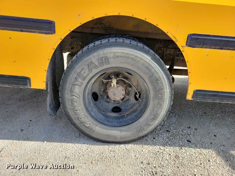 image for item DZ7345 2016 IC PB10500 school bus