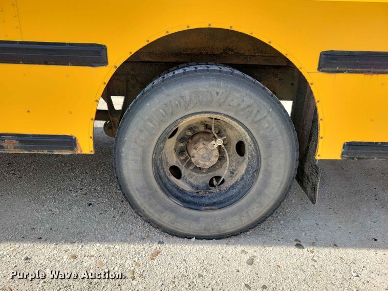 image for item DZ7345 2016 IC PB10500 school bus