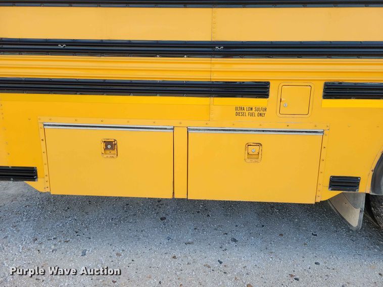 image for item DZ7346 2010 Blue Bird All American school bus
