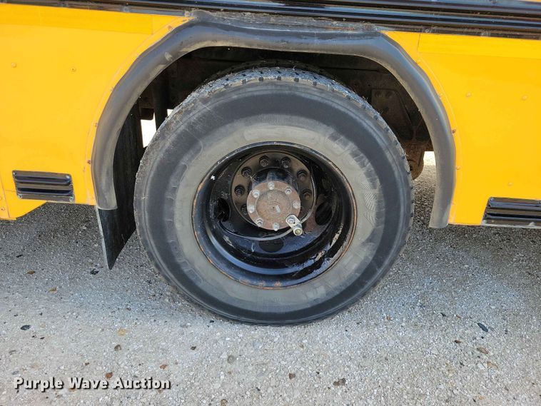 image for item DZ7346 2010 Blue Bird All American school bus