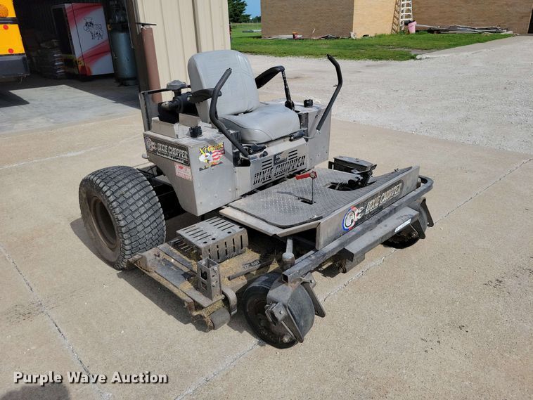 image for item DZ7348 Dixie Chopper XT33 ZTR lawn mower