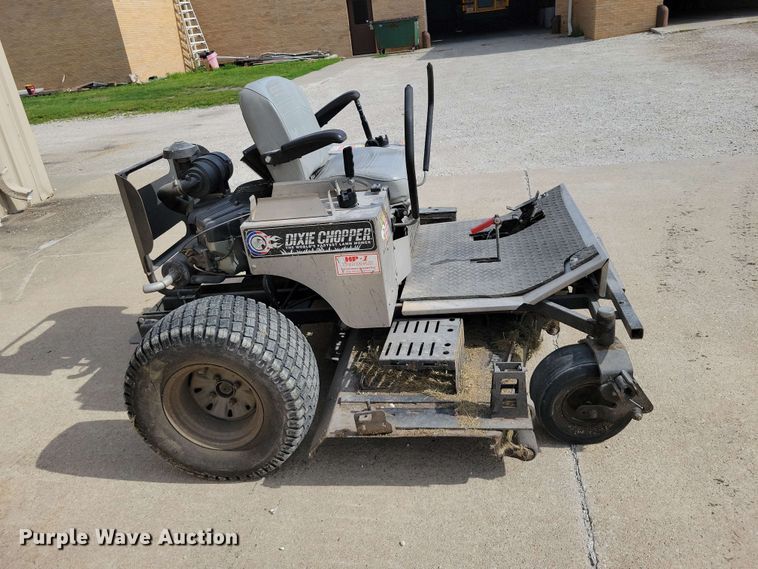 image for item DZ7348 Dixie Chopper XT33 ZTR lawn mower