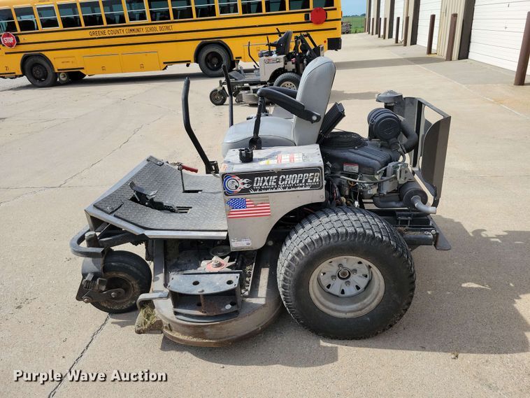image for item DZ7348 Dixie Chopper XT33 ZTR lawn mower