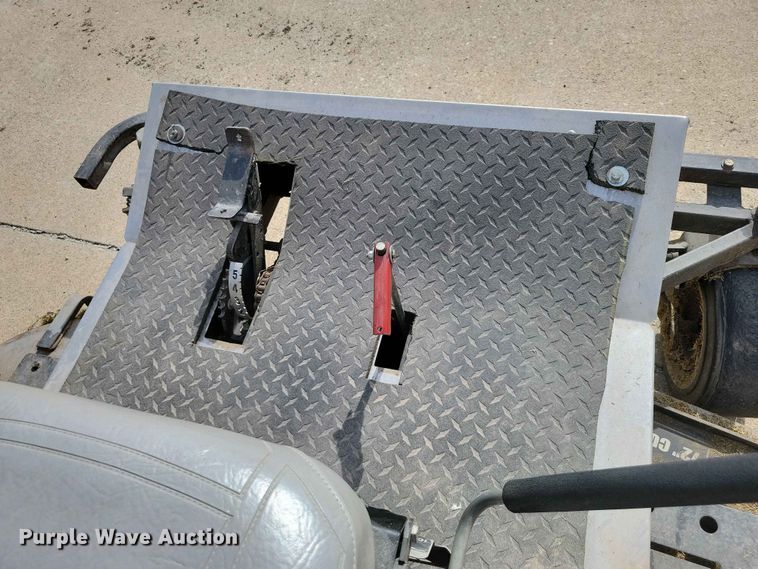 image for item DZ7348 Dixie Chopper XT33 ZTR lawn mower