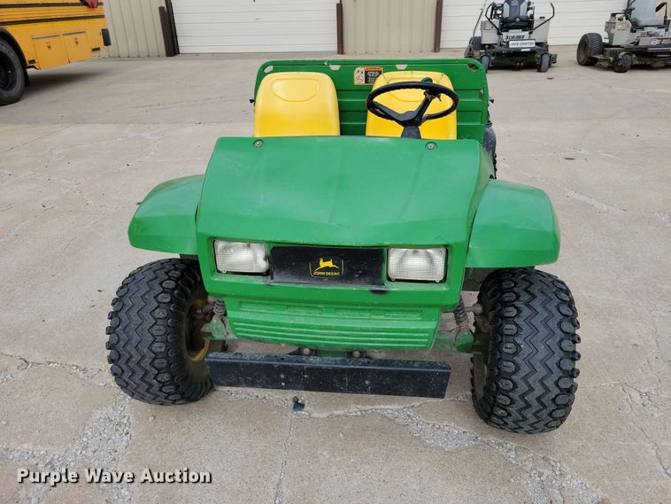 image for item DZ7350 1999 John Deere Gator utility vehicle