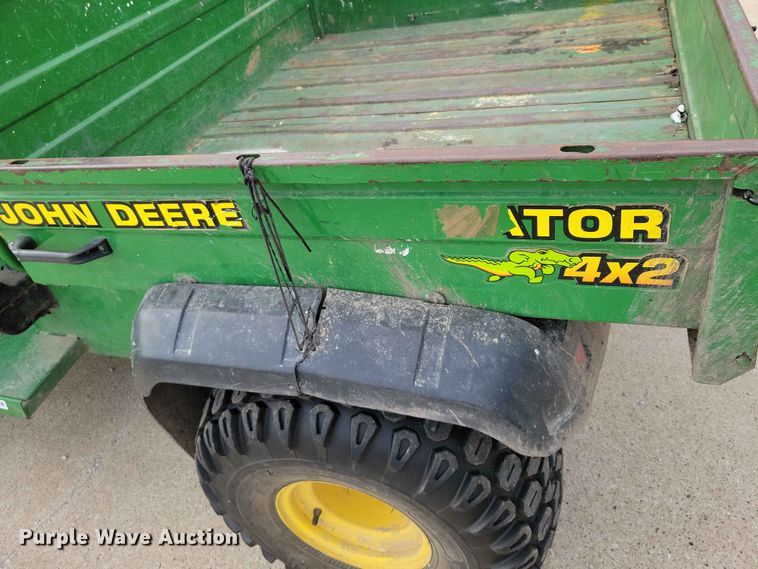 image for item DZ7350 1999 John Deere Gator utility vehicle