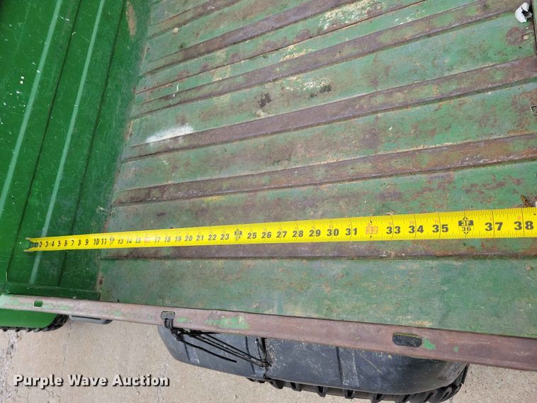 image for item DZ7350 1999 John Deere Gator utility vehicle