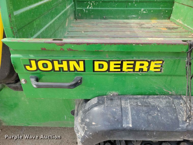 image for item DZ7350 1999 John Deere Gator utility vehicle