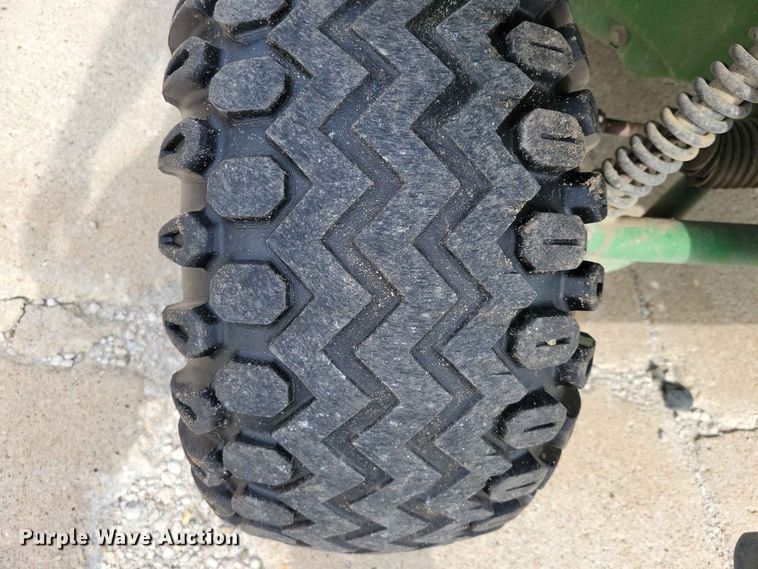 image for item DZ7350 1999 John Deere Gator utility vehicle