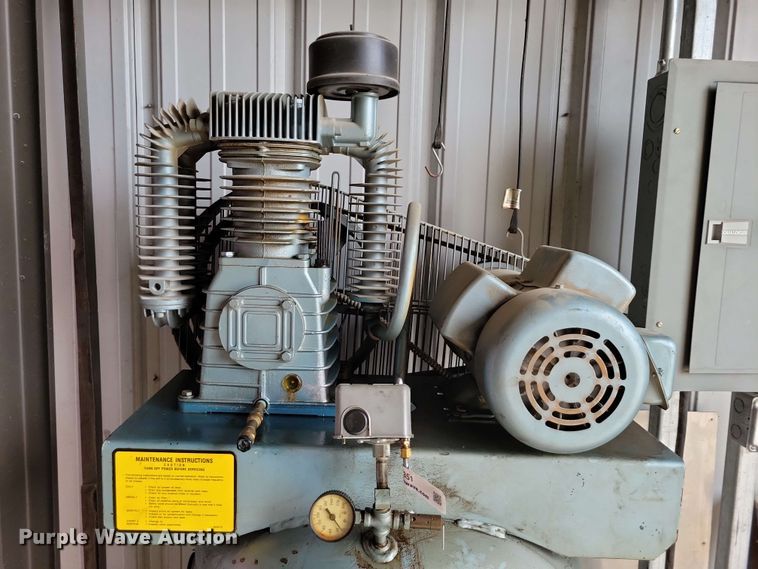 image for item DZ7351 1988 Flightway air compressor