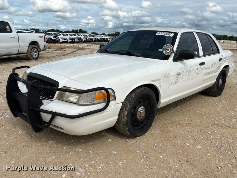 image for item EA6971 2010 Ford Crown Victoria Police Interceptor 