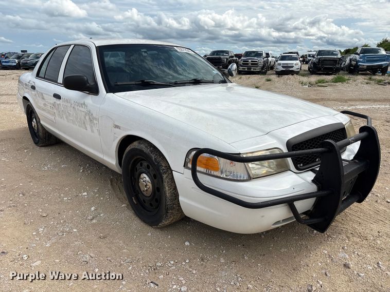 image for item EA6971 2010 Ford Crown Victoria Police Interceptor 