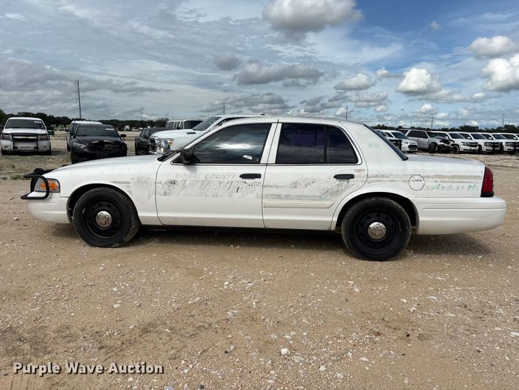 image for item EA6971 2010 Ford Crown Victoria Police Interceptor 