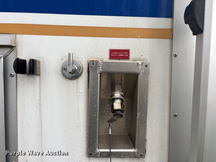 image for item EA7779 2006 Advanced NDT328 hazmat personnel wash trailer