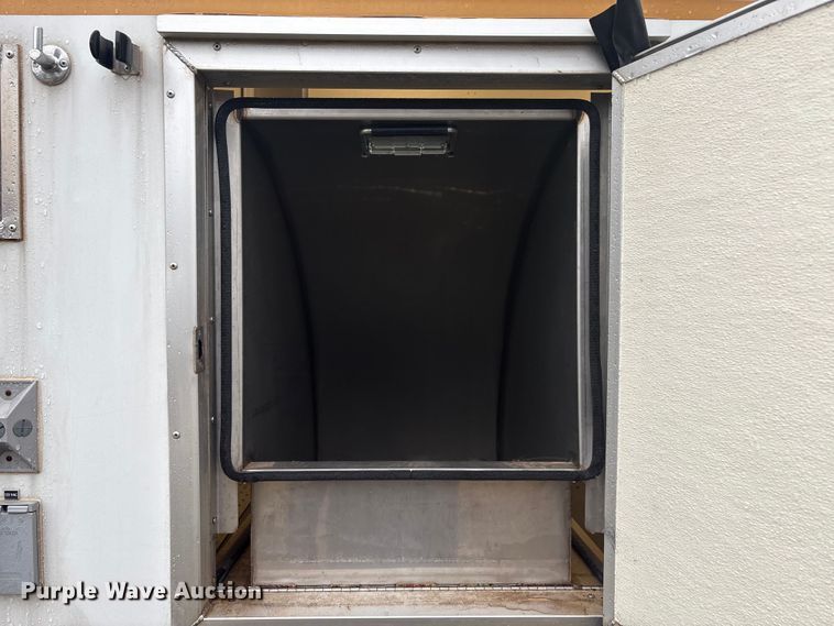 image for item EA7779 2006 Advanced NDT328 hazmat personnel wash trailer