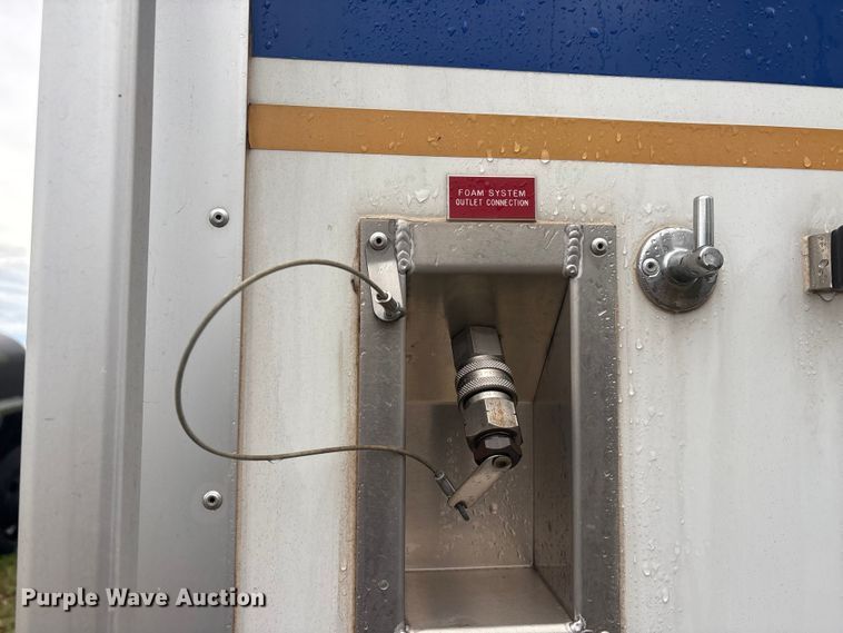 image for item EA7779 2006 Advanced NDT328 hazmat personnel wash trailer