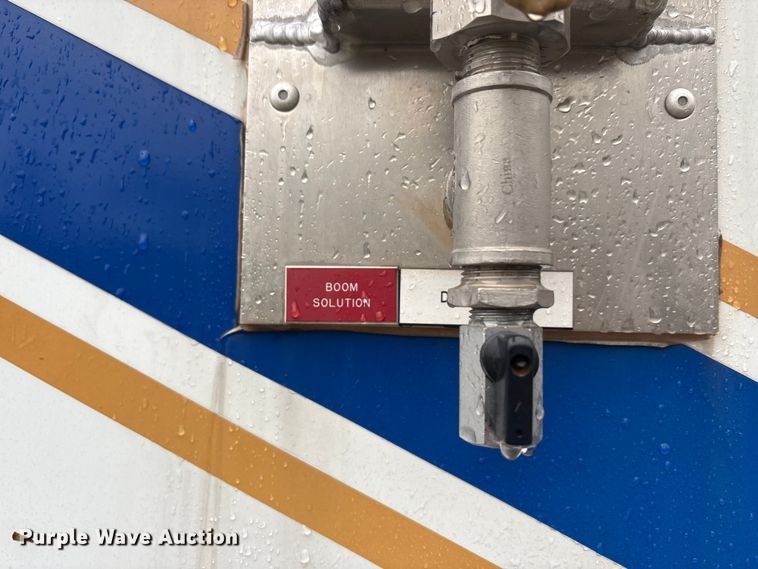 image for item EA7779 2006 Advanced NDT328 hazmat personnel wash trailer