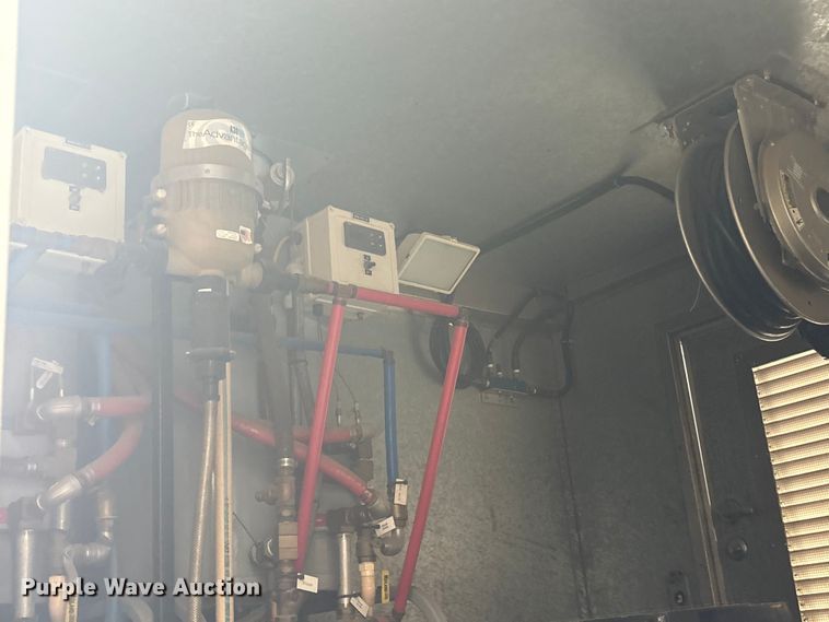 image for item EA7779 2006 Advanced NDT328 hazmat personnel wash trailer