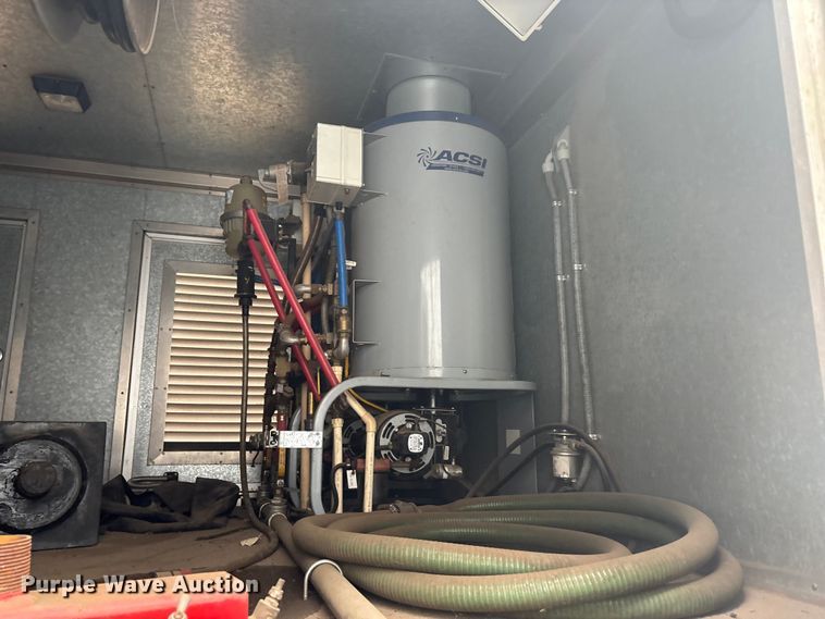 image for item EA7779 2006 Advanced NDT328 hazmat personnel wash trailer