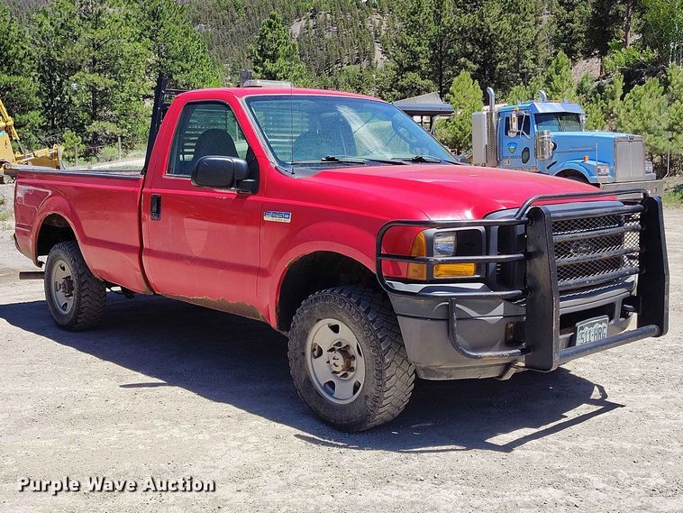 image for item ED0147 2006 Ford F250 Super Duty pickup truck