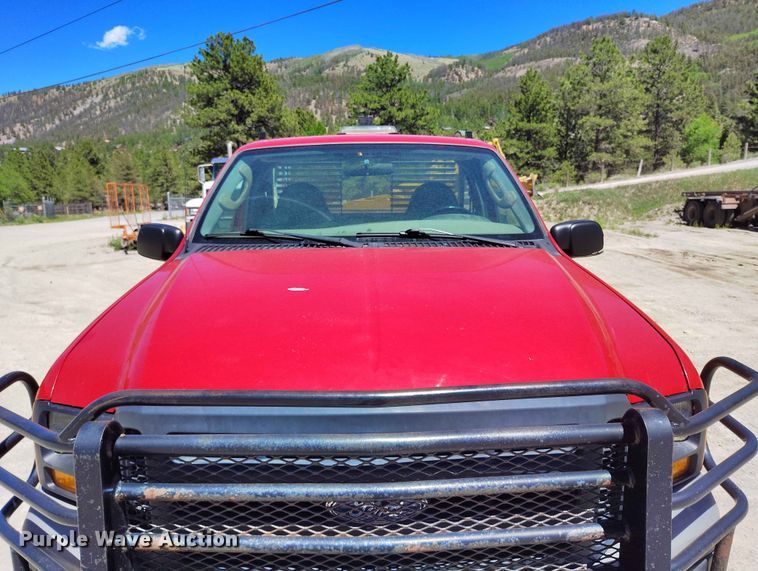 image for item ED0147 2006 Ford F250 Super Duty pickup truck