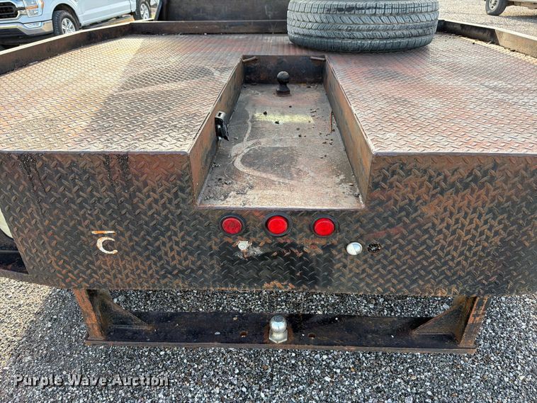 image for item ED5348 2005 Dodge Ram 3500 flatbed pickup truck