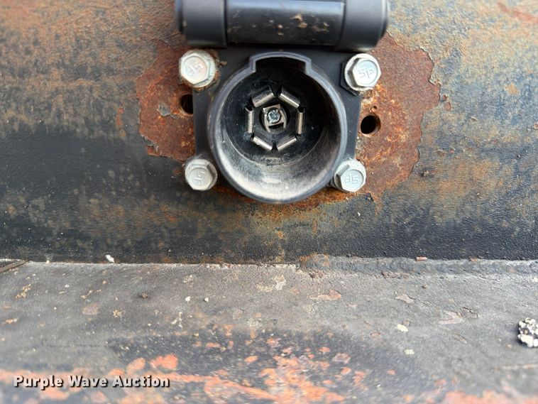 image for item ED5348 2005 Dodge Ram 3500 flatbed pickup truck
