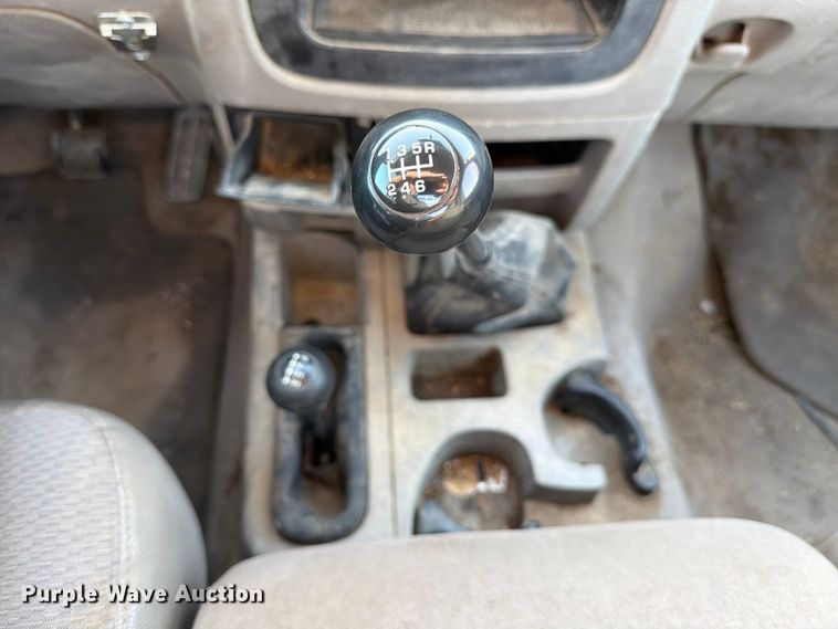 image for item ED5348 2005 Dodge Ram 3500 flatbed pickup truck