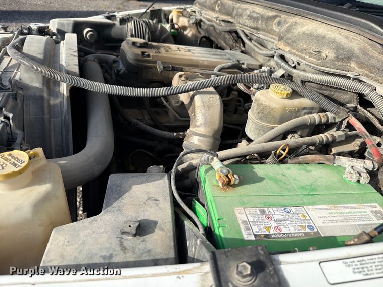 image for item ED5348 2005 Dodge Ram 3500 flatbed pickup truck