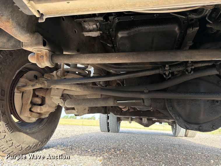 image for item ED5348 2005 Dodge Ram 3500 flatbed pickup truck