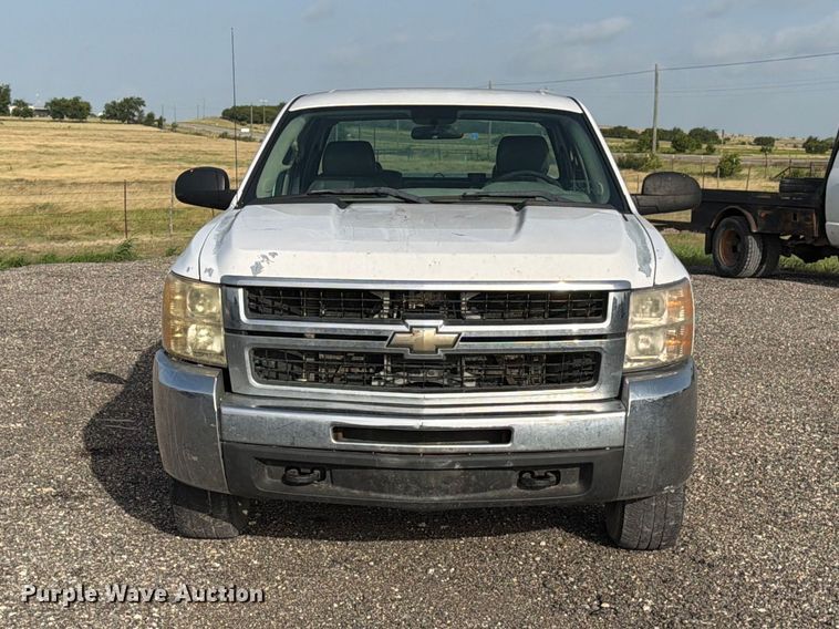 image for item ED5349 2007 Chevrolet Silverado 2500HD Crew Cab pickup truck