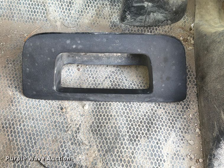 image for item ED5349 2007 Chevrolet Silverado 2500HD Crew Cab pickup truck