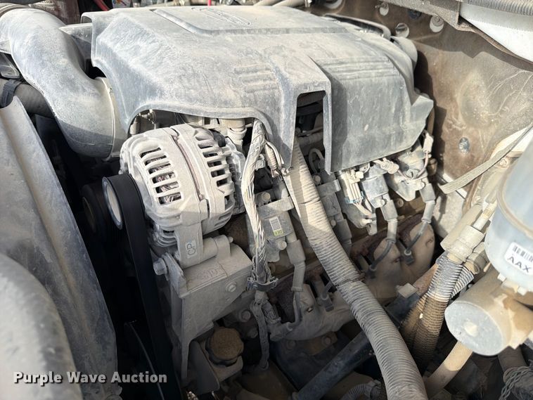 image for item ED5350 2007 Chevrolet Silverado 2500HD Crew Cab pickup truck