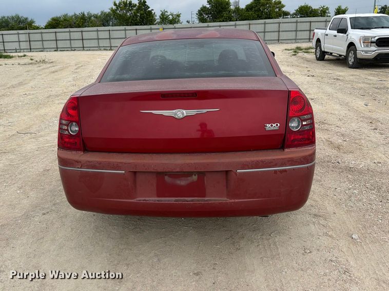 image for item ED5829 2010 Chrysler 300 