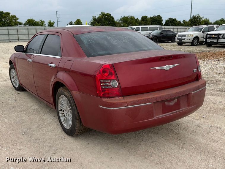 image for item ED5829 2010 Chrysler 300 