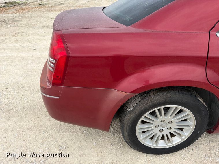 image for item ED5829 2010 Chrysler 300 