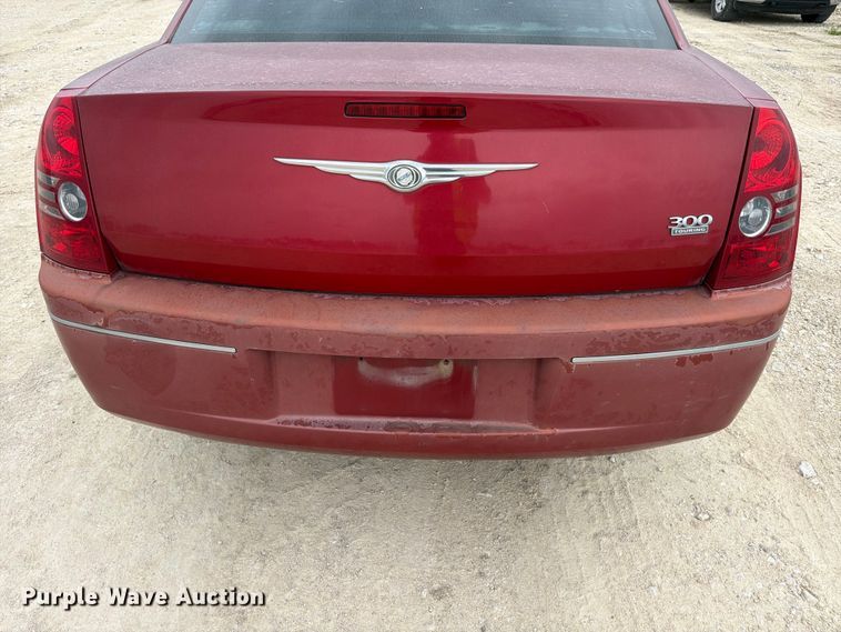 image for item ED5829 2010 Chrysler 300 