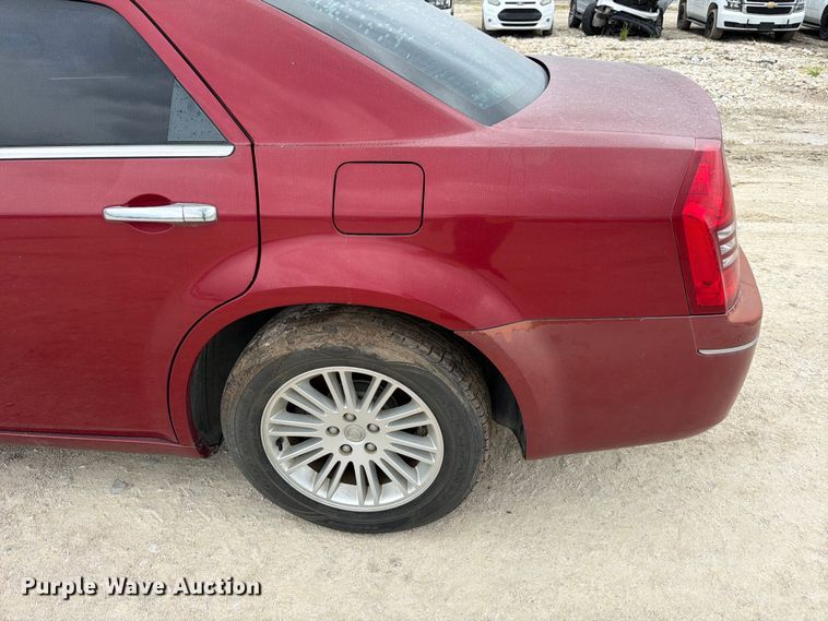 image for item ED5829 2010 Chrysler 300 