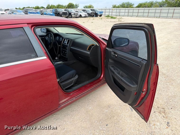 image for item ED5829 2010 Chrysler 300 
