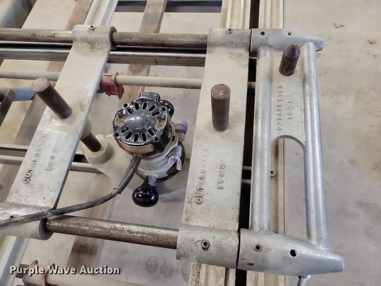 image for item EE1070 Cutaletter 1437 letter cutting machine
