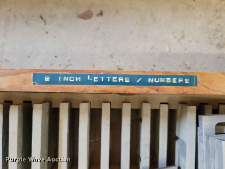 image for item EE1070 Cutaletter 1437 letter cutting machine