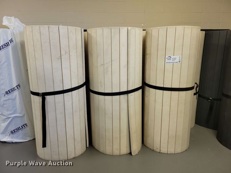 (7) wrestling mats
